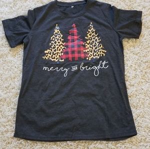 NWT CHRISTMAS T 🖤